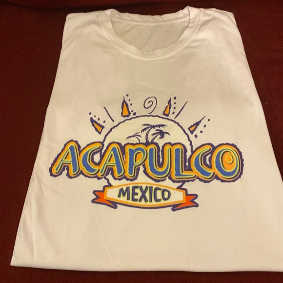 NWT Graphic Acapulco T-Shirt Short Sleeve - Picture 7 of 7